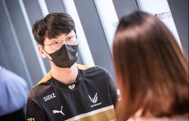 揭示了背后 揭示了背后