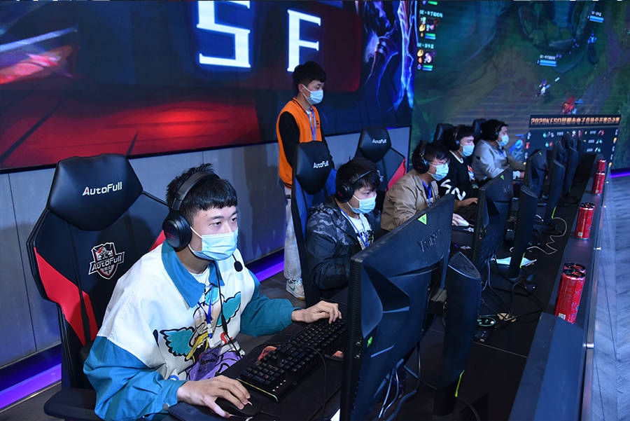 结合本地的 结合本地的